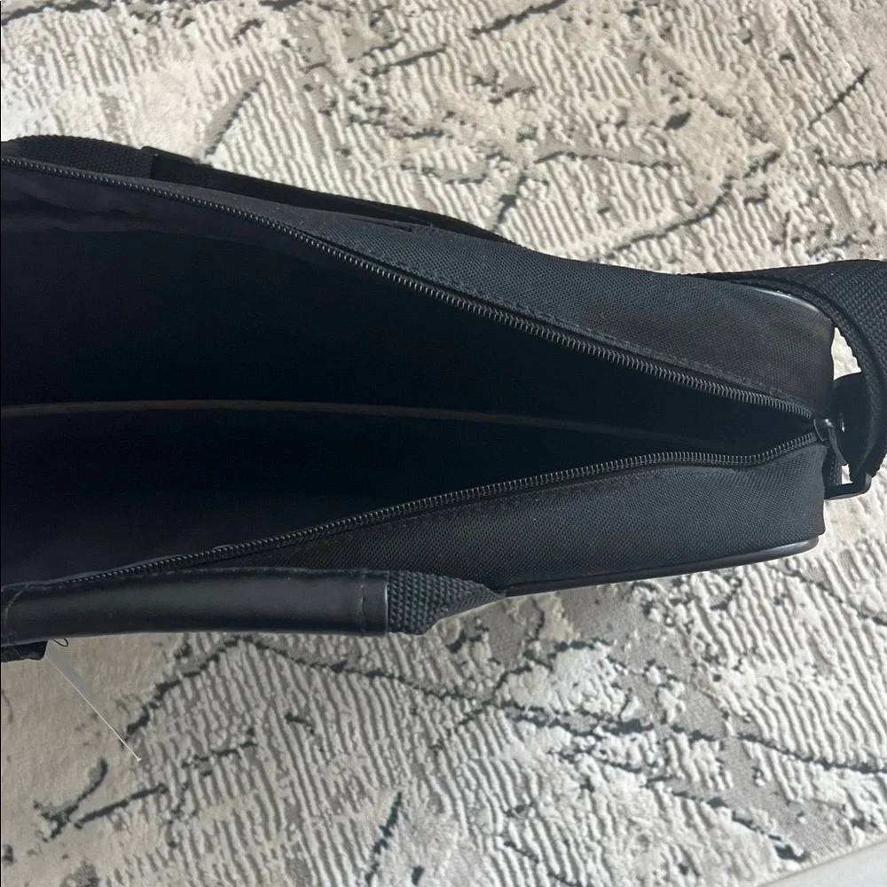 HP Classic Black Laptop Bag